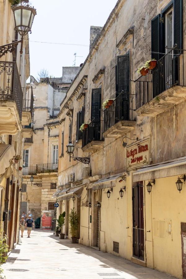 Palazzo Della Contessa - Suites & Breakfast Lecce Exteriér fotografie